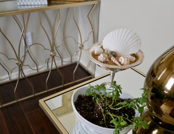 Side Table Shell Centerpiece