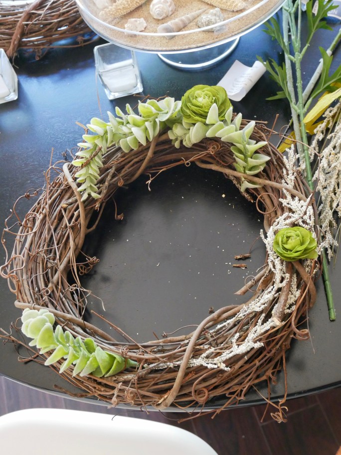 Julia's Wreath - Beginning 2