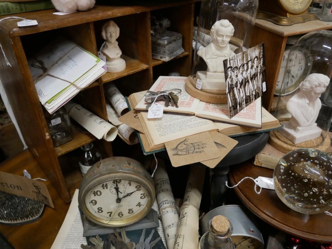 Highland Yard Vintage: The Inspired Home - Fall Edition {Details Blog}