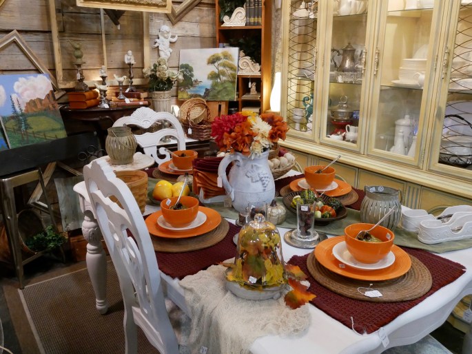 Highland Yard Vintage: The Inspired Home - Fall Edition {Details Blog}