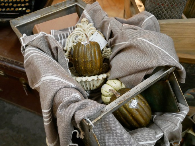 Highland Yard Vintage: The Inspired Home - Fall Edition {Details Blog}