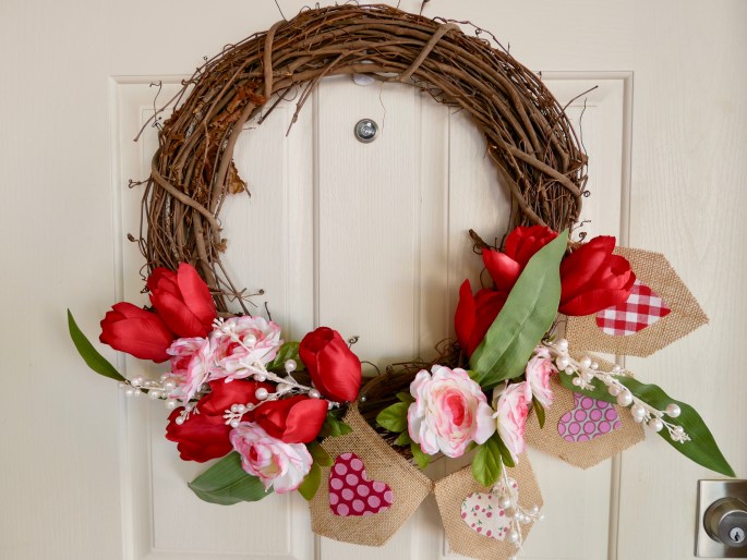Easy DIY Valentine's Day Wreath {Details Blog}