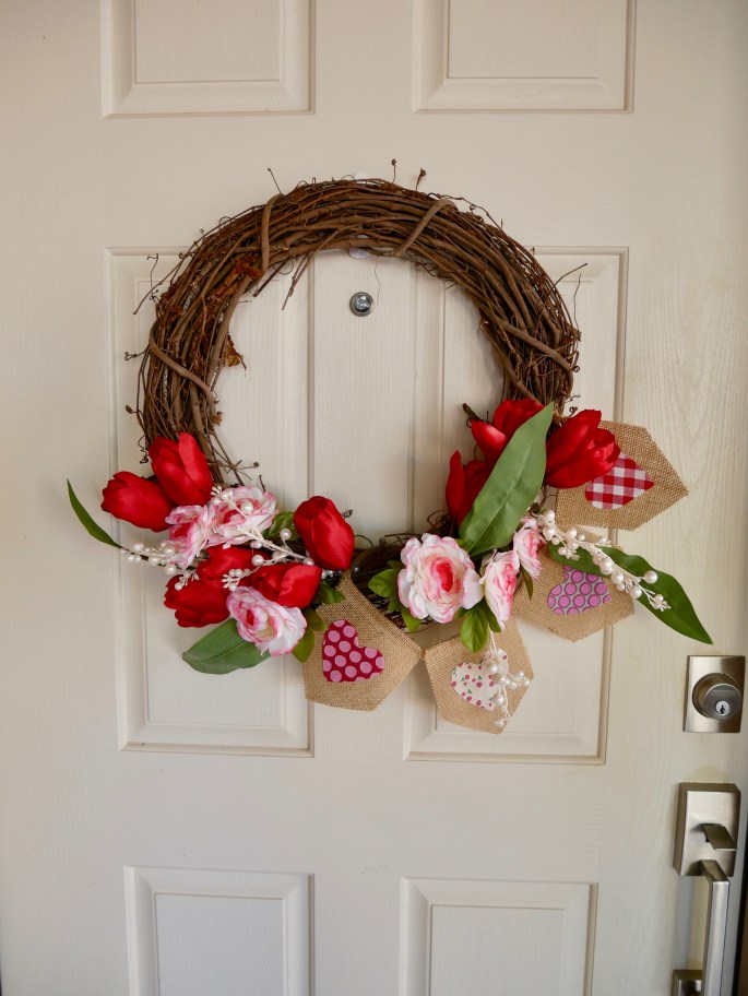Easy DIY Valentine's Day Wreath {Details Blog}