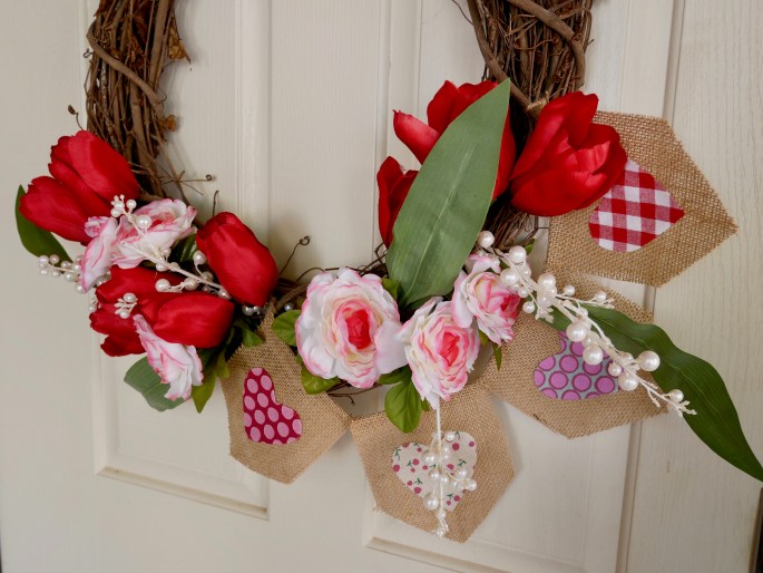 Easy DIY Valentine's Day Wreath {Details Blog}