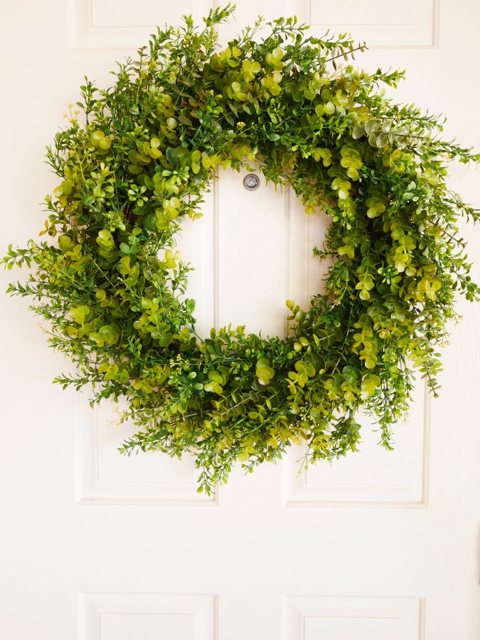 Pretty Little Front Door {Details Blog}