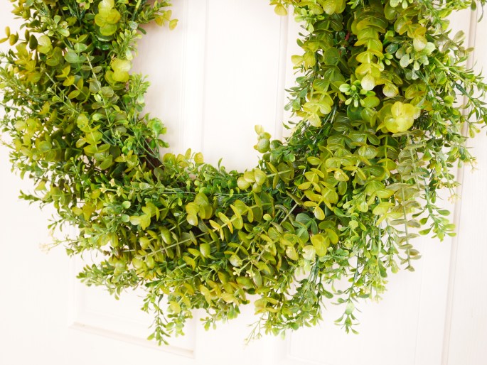 Pretty Little Front Door {Details Blog}