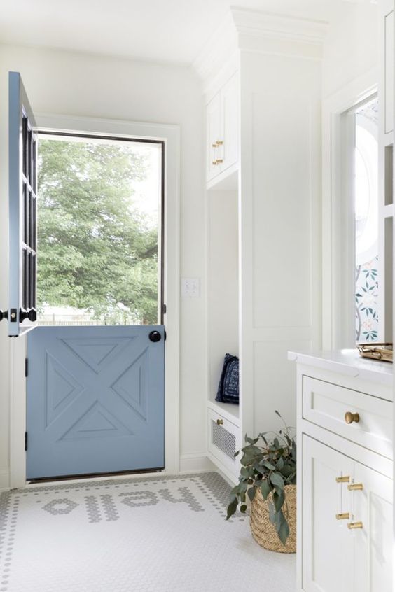 Gettin' Cozy with Laundry &amp; Mudrooms {Details Blog}