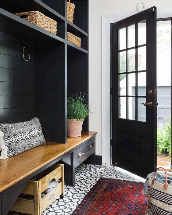 Gettin' Cozy with Laundry & Mudrooms {Details Blog}