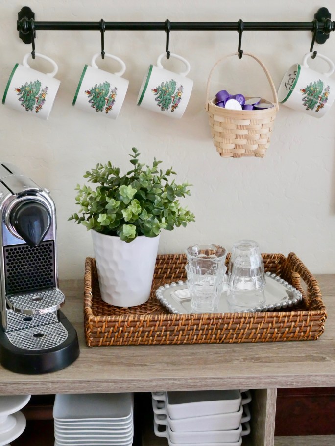 I'm Breakin' Out the Spode {Details Blog}