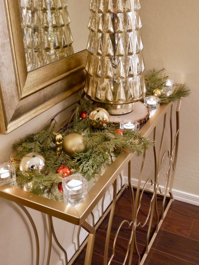 Happy New Year! + Our Christmas House {Details Blog}