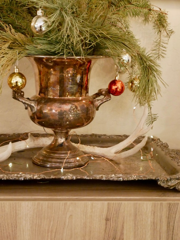 Happy New Year! + Our Christmas House {Details Blog}