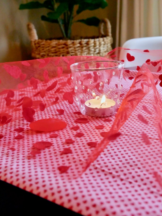 DIY Valentine's Day Table Runner {Details Blog}