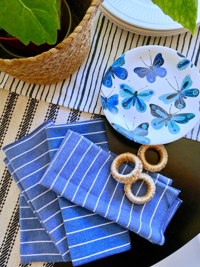 Simple Summer Table Setting - Details Blog